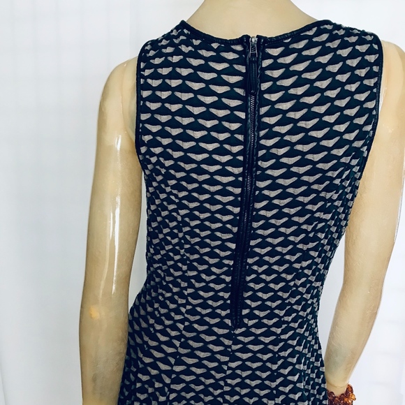 SOLD Max Studio Sleeveless Dress Pleated Flare L - Picture 2 of 8